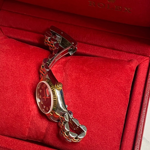 HP🎉ROLEX DATEJUST WATCH DIAMONDS - Picture 9 of 16